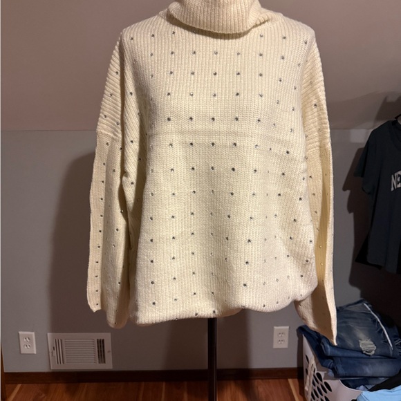 FATE sweater - Picture 2 of 7